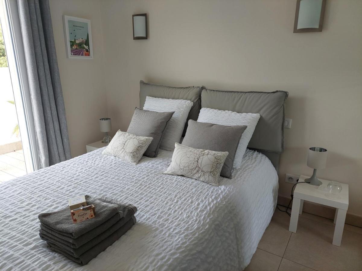 Magnifique Suite Familiale Nans-les-Pins Eksteriør bilde